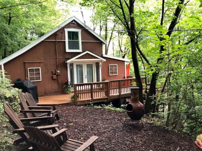 10 Rustic, PetFriendly Airbnb Cabins in West Virginia Doggy Check In