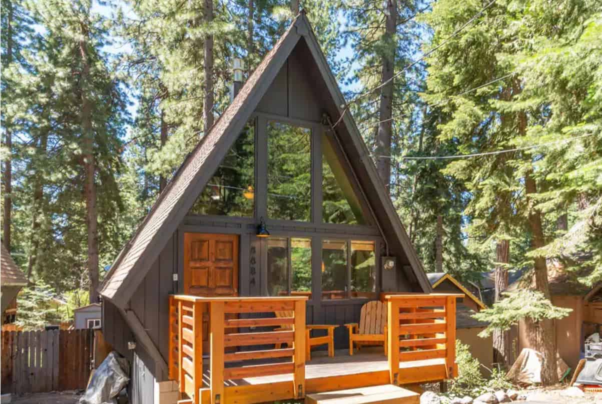 9 Beautiful, PetFriendly Cabins in Lake Tahoe Doggy Check In