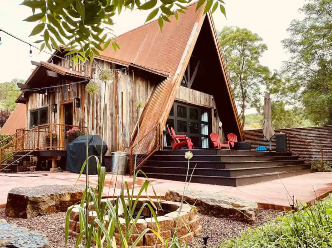 The Best & Most Beautiful PetFriendly Sedona Cabins Doggy Check In