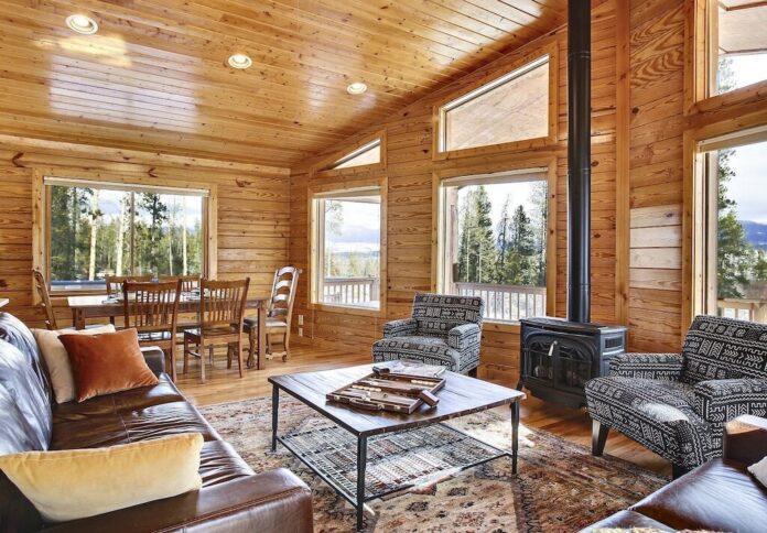 11 Cozy Pet-Friendly Cabins In Colorado - Doggy Check In