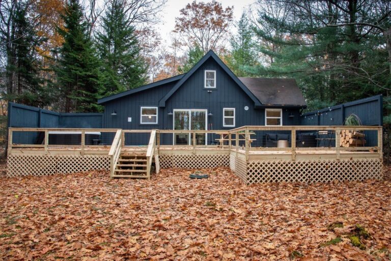 12 Cozy Pet-Friendly Cabin Rentals In Pennsylvania - Doggy Check In