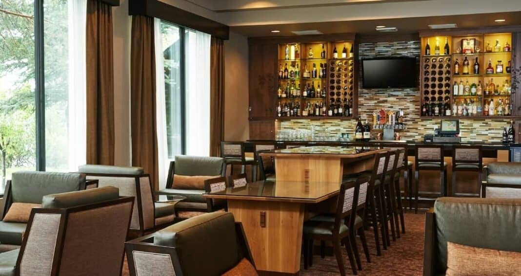 7 PetFriendly Hotels in Flagstaff, Arizona Doggy Check In