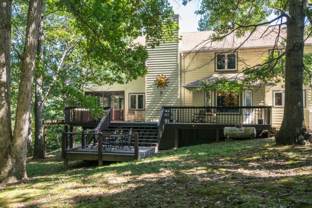 7 PetFriendly Cabins with Fenced Yards in Asheville, North Carolina